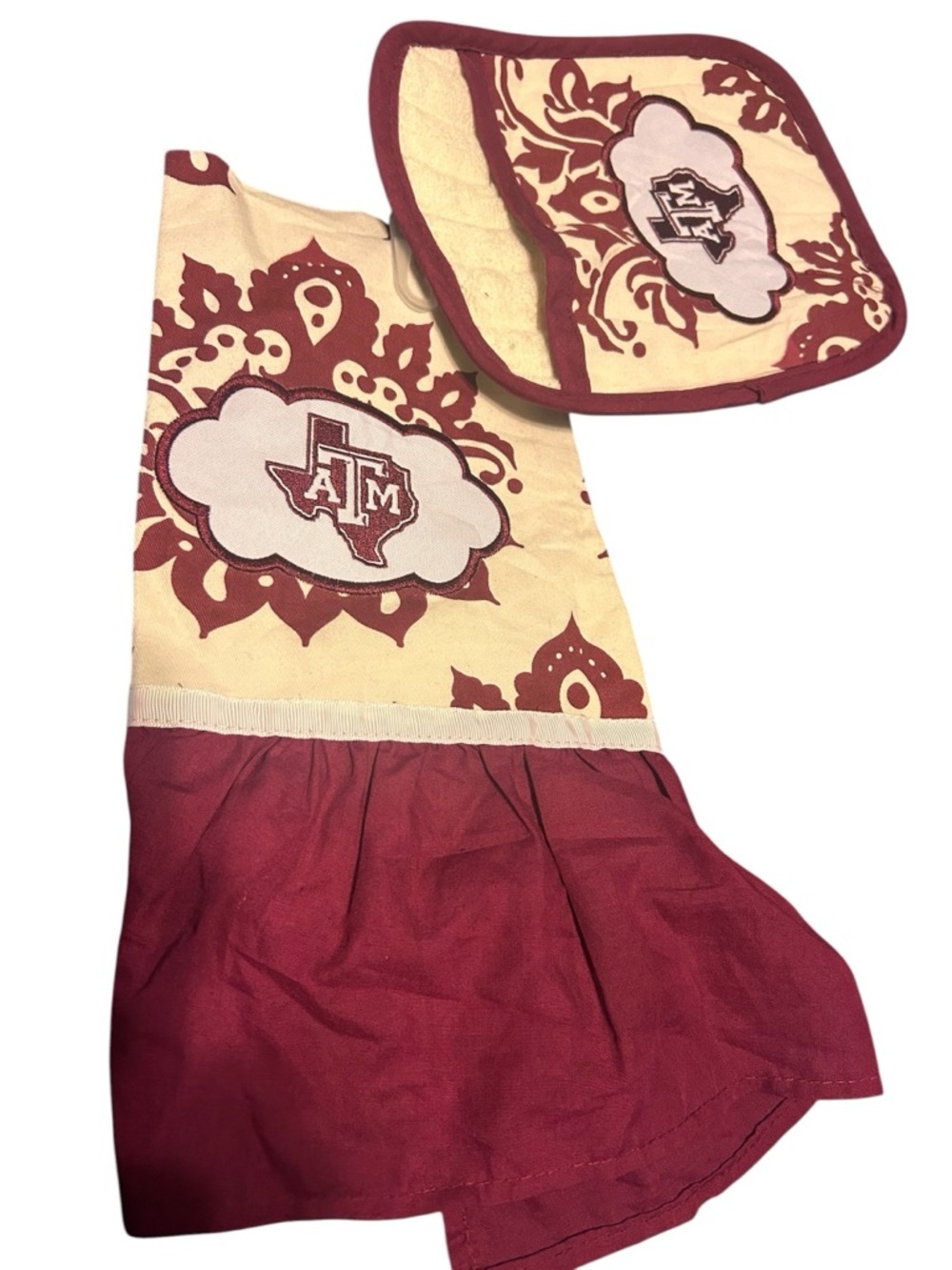 New Texas A&M Aggies burgundy pot holder oven skirt set